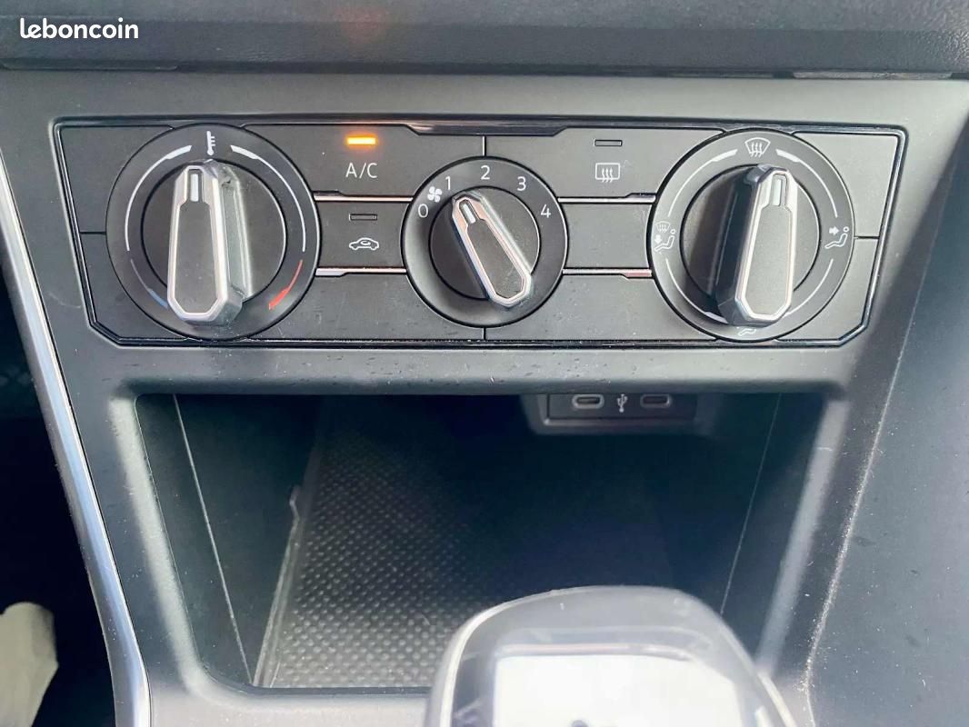 Volkswagen Taigo 1.0 TSI 116 DSG7 Life 5 pts/ Radars de recul/ Regulateur vitesse/ Jantes alu 16"... (image 14)