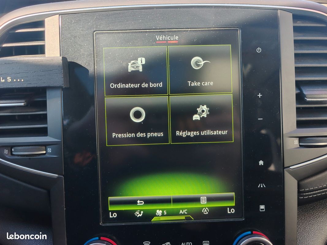 RENAULT Talisman ESTATE 1.6 DCi 160 CH INITIALE PARIS BVA / 4CONTROL / FULL OPTIONS / SOUND BY BOSE (image 39)