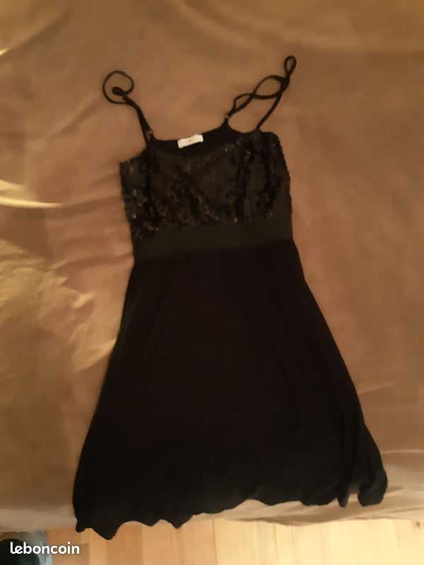 Robe soirée noire avec strass sequin (image 1)