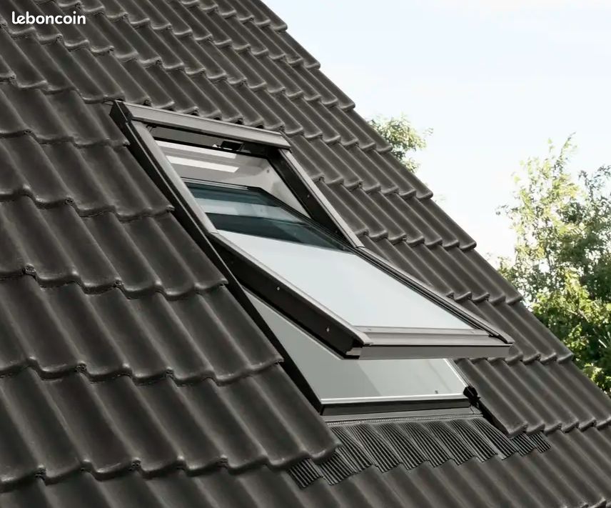 Velux 78x118 + store occultant NEUFS (image 3)
