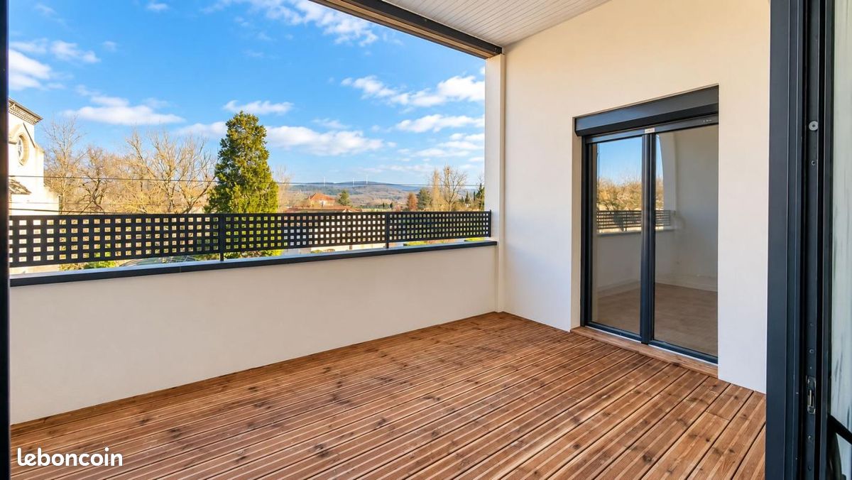 Immeuble 600 m² · à Guitalens-l'Albarède · 600 m² · 1 260 000 €