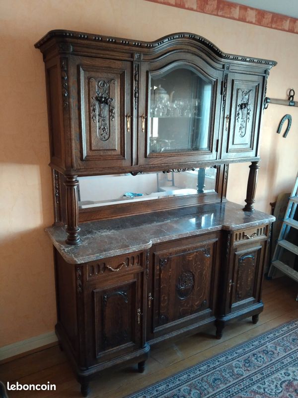 Buffet "chapeau de gendarme"avec plateau en marbre (image 1)