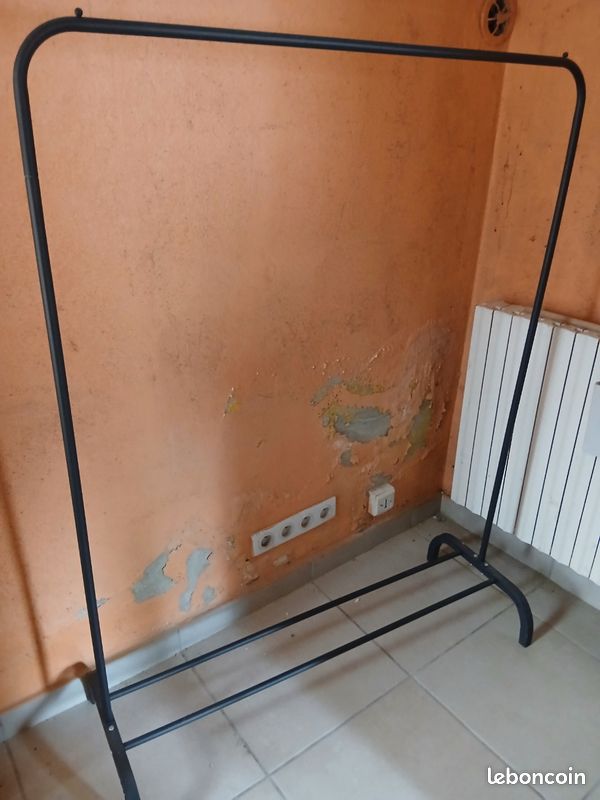 Vends portant de vêtements (image 1)