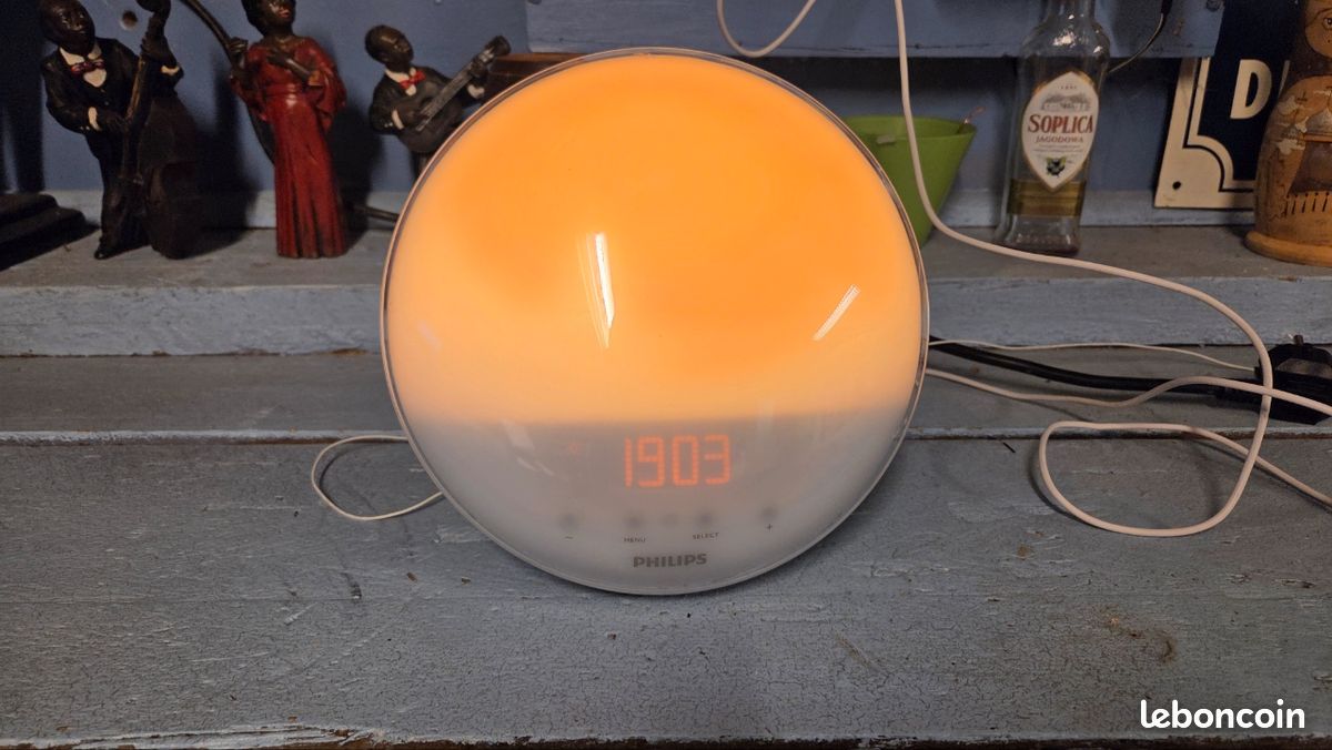 Philips HF3531/01 : Réveil simulateur d'aube - Avis & Prix - Bien-être