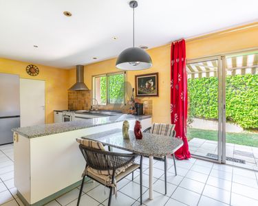 Maison 1 120 000 € - 230 m²