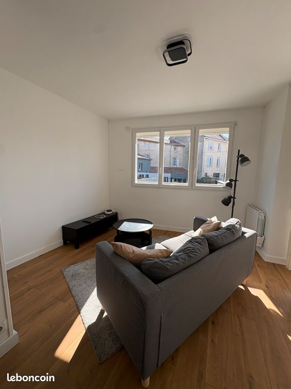 Appartement 1 pièce 30 m² · à Bressuire · 30 m² · 470 €/mois