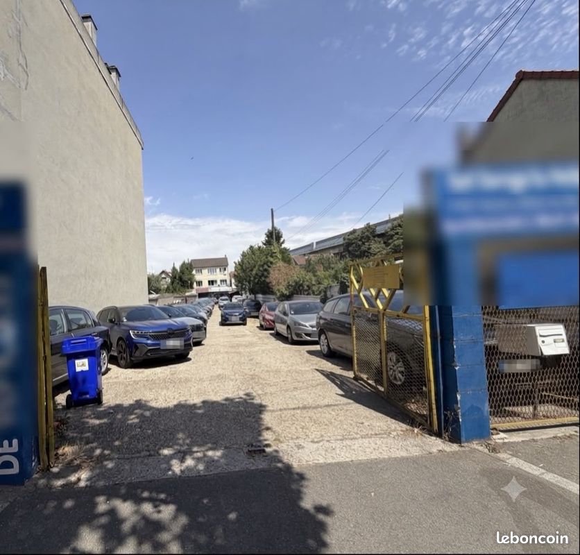 Terrain 600 m² · à Noisy-le-Sec · 600 m² · 5 500 €