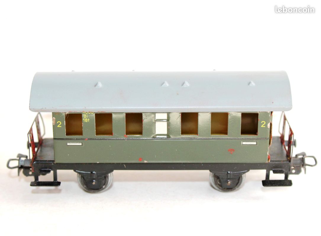 Wagon Voyageurs 3ème Classe Marklin échelle 0 – N°17270, Années 40, Acier