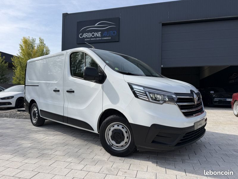 Renault TRAFIC III FG L1H1 3T 2.0 BLUE DCI 130CH GRAND CONFORT - SUIVI RENAULT (image 1)