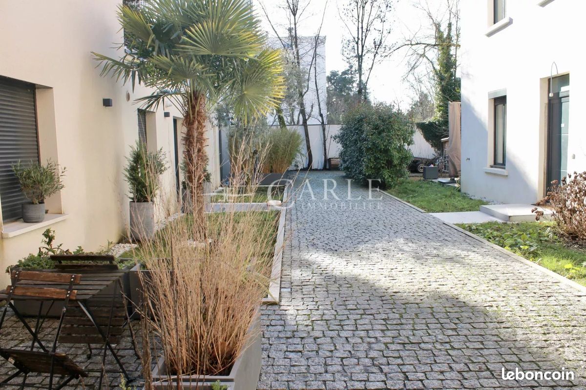 Appartement 2 pièces 31 m² · à Tassin-la-Demi-Lune · 31 m² · 179 000 €