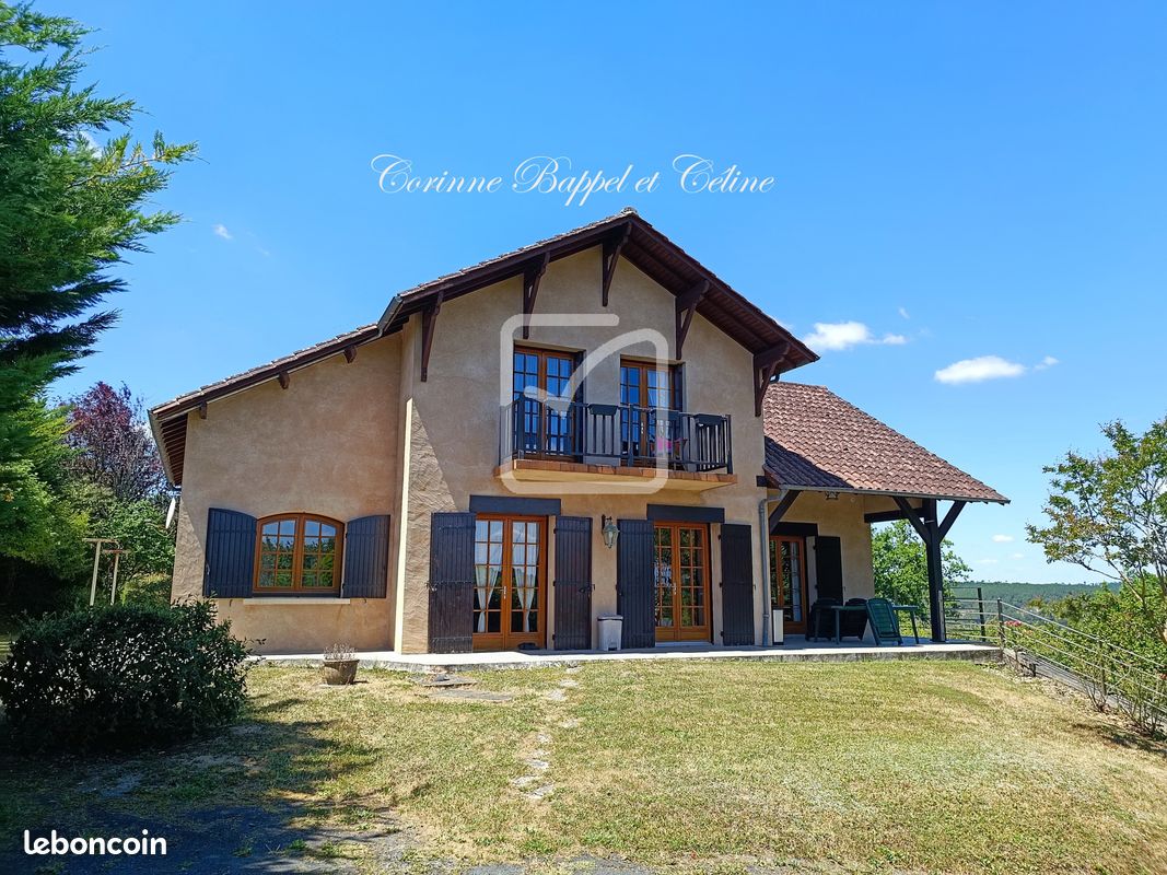 Maison 5 pièces 172 m² · à Antonne-Et-Trigonant · 172 m² · 248 900 €