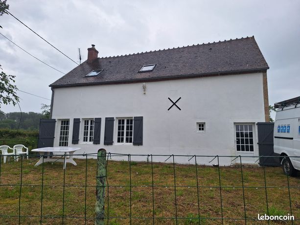 Maison en pierres couleuvre
