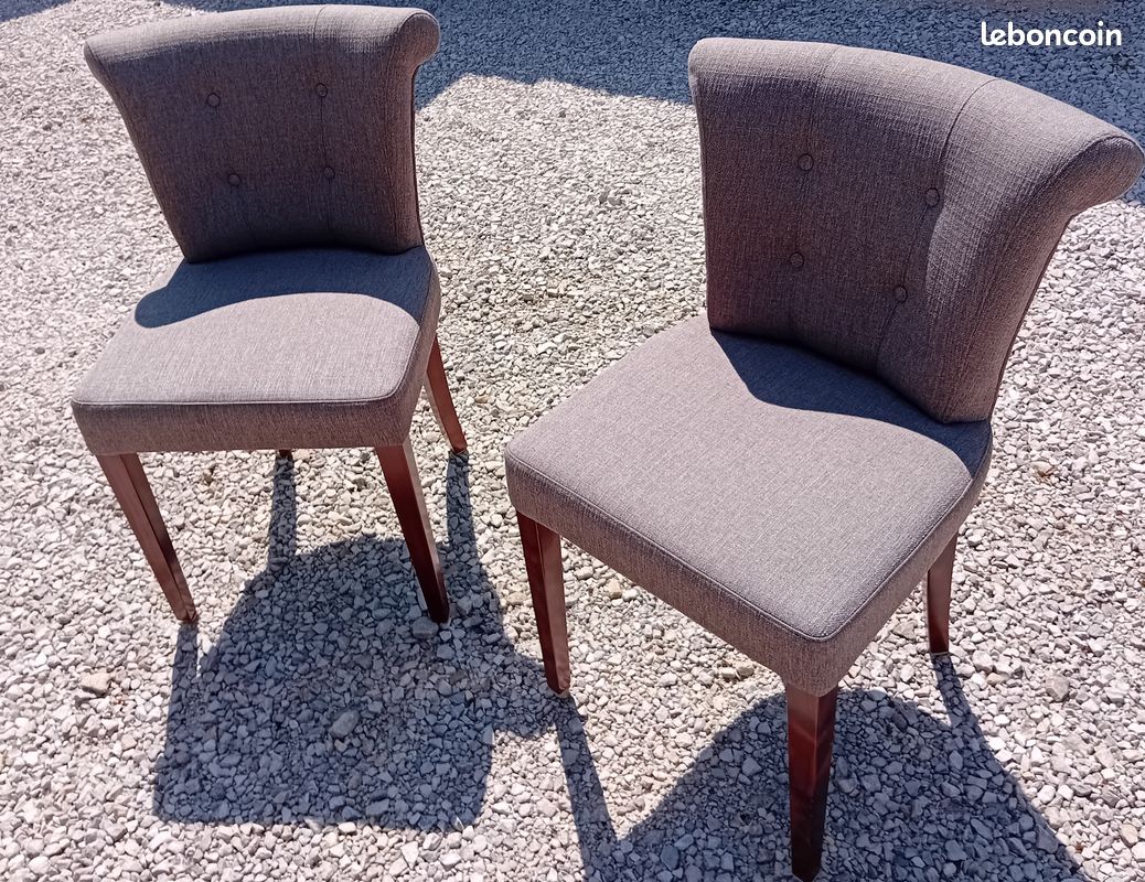 Paire de chaises capitonnées (image 1)