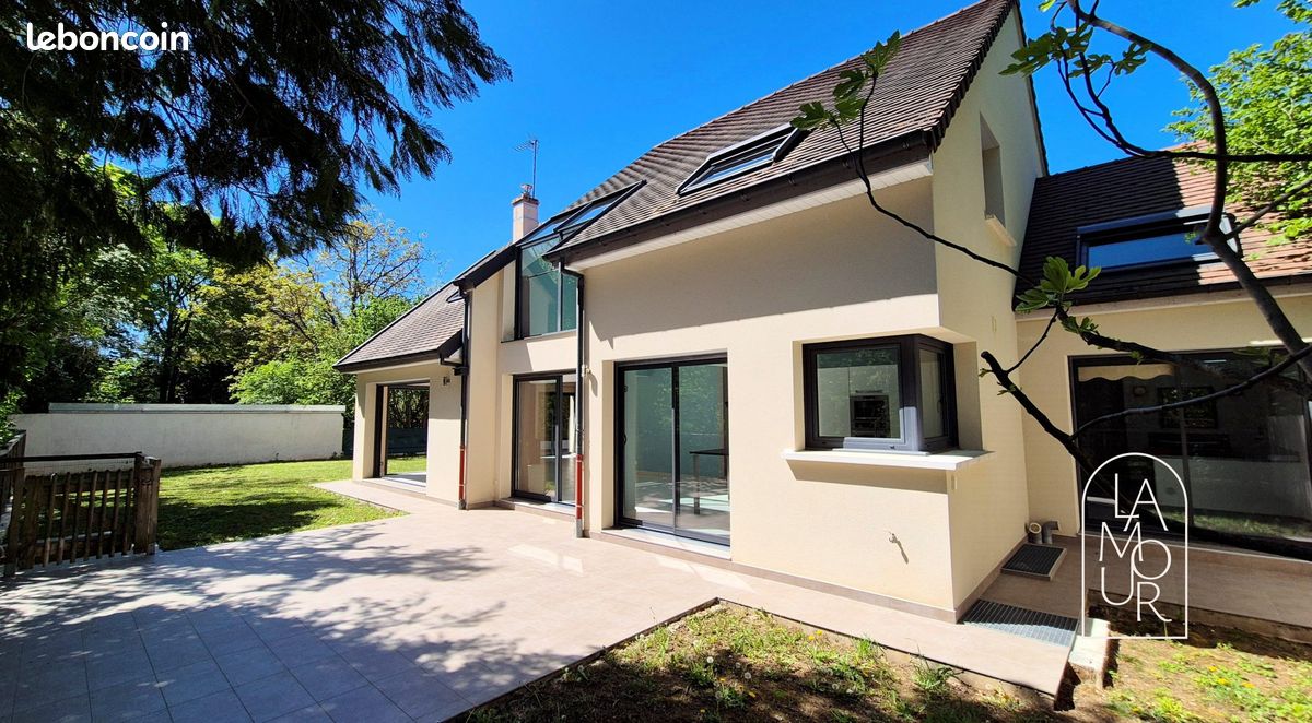 Maison 7 pièces 213 m² · à Couternon · 213 m² · 598 000 €