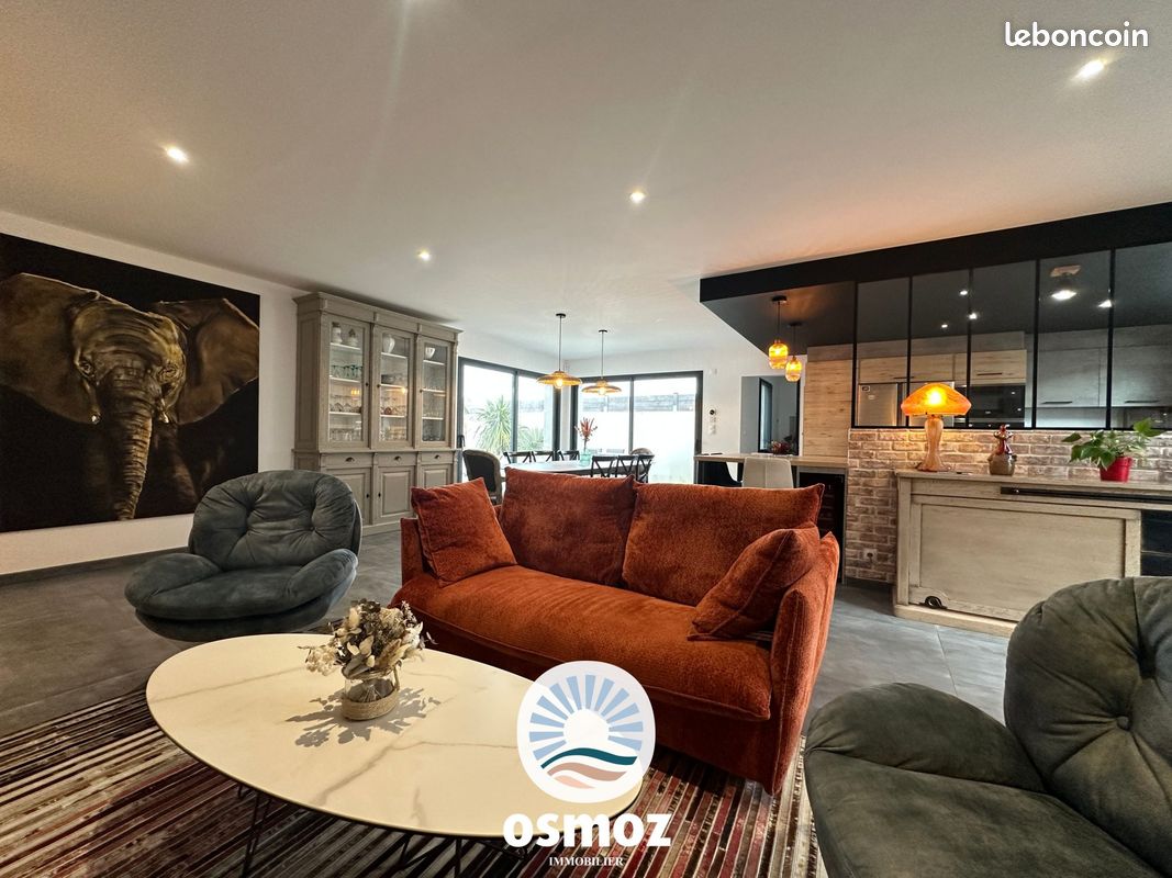 Maison 5 pièces 145 m² · à Ferrières · 145 m² · 440 000 €