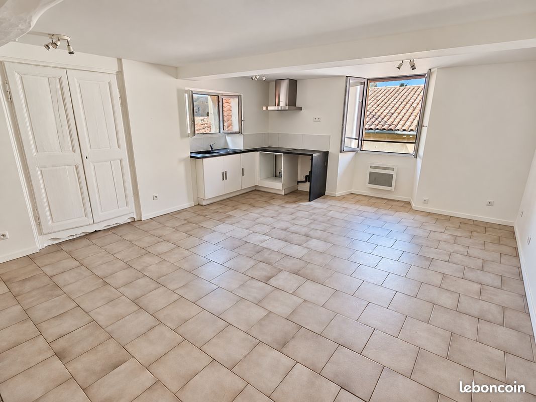 Appartement 1 pièce 30 m² · à Ajaccio · 30 m² · 600 €/mois