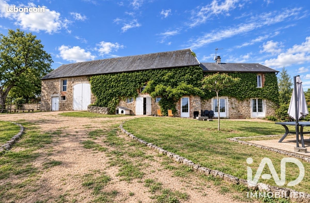 Maison 7 pièces 135 m² · à La Roche-en-Brenil · 135 m² · 280 000 €