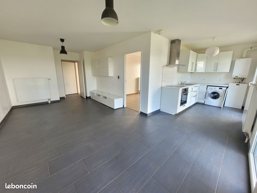 Appartement 3 pièces 65 m² · à Amiens · 64,9 m² · 838 €/mois