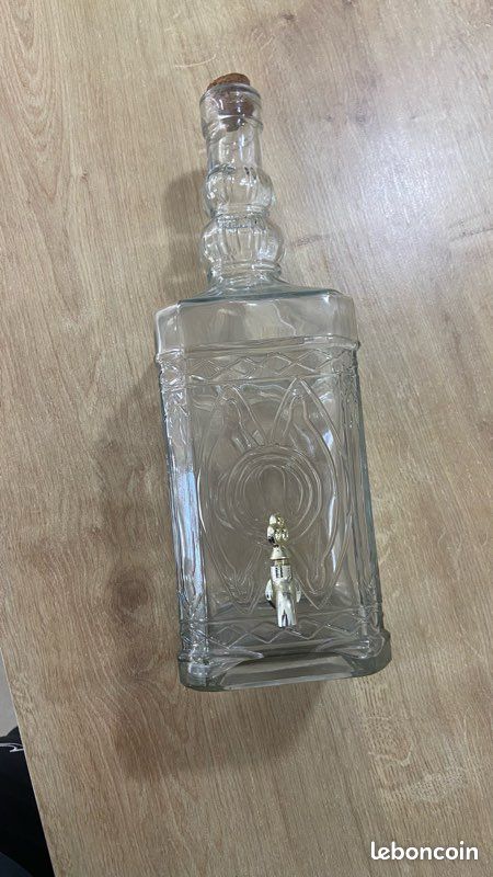 Utils de cuisine- Lot de verrerie vintage - Environ 50 pièces - Verres, coupes à glace, carafe - Bon état (image 18)