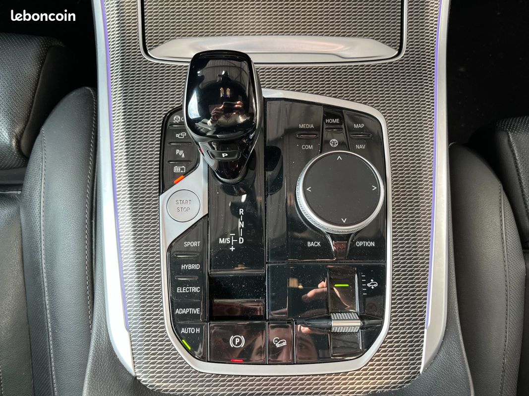 BMW X5 G05 xDrive 45e 394 CV BVA8 M Sport + TVA RÉCUPÉRABLE + TOIT OUVRANT + APPLE CARPLAY + CAMERA 360° + S (image 24)