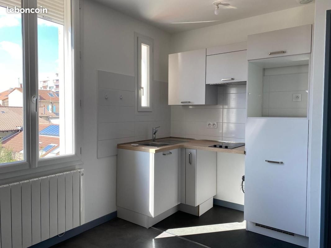 Appartement 2 pièces 48 m² · à Romans-sur-Isère · 48 m² · 500 €