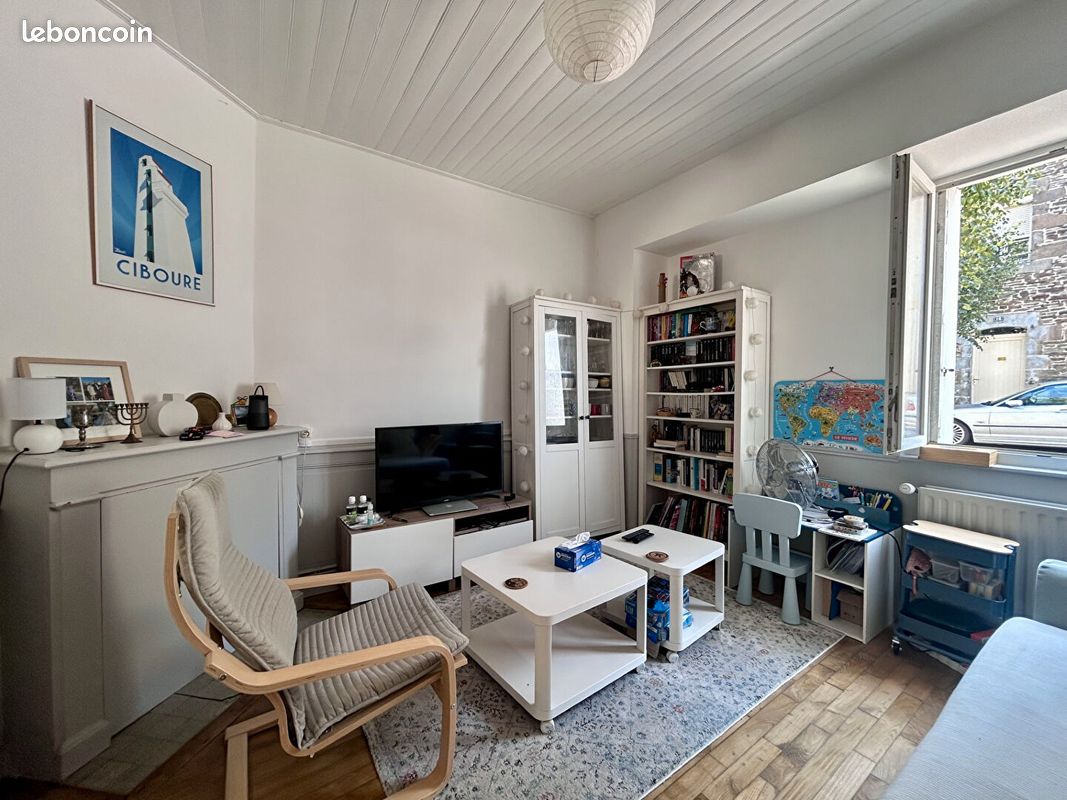 Maison 4 pièces 81 m² · à Dol-de-Bretagne · 81 m² · 950 €