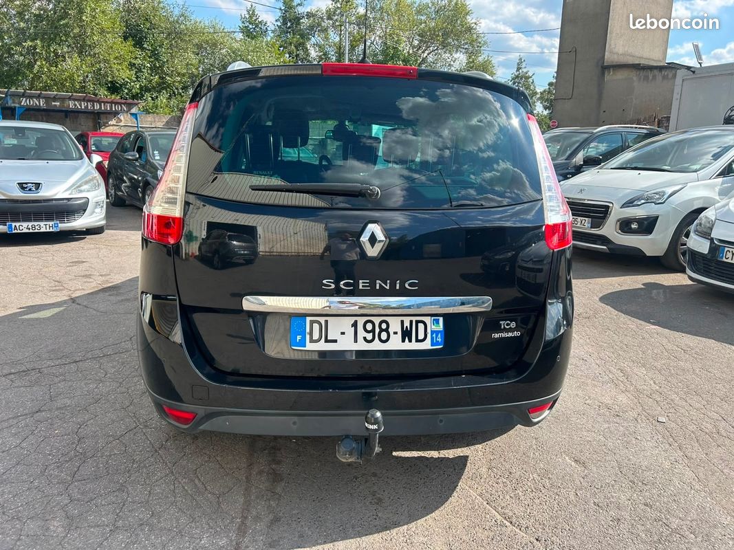 RENAULT GRAND SCENIC III 1.2 130 Energy Bose Edition 7 Places (image 13)