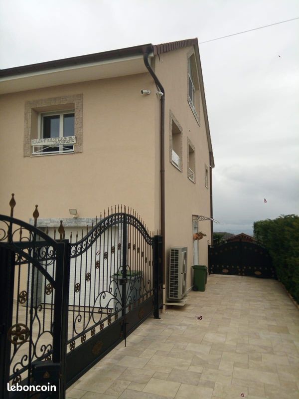 Appartement 3 pièces 80 m² · à Viry · 80 m² · 1 550 €/mois