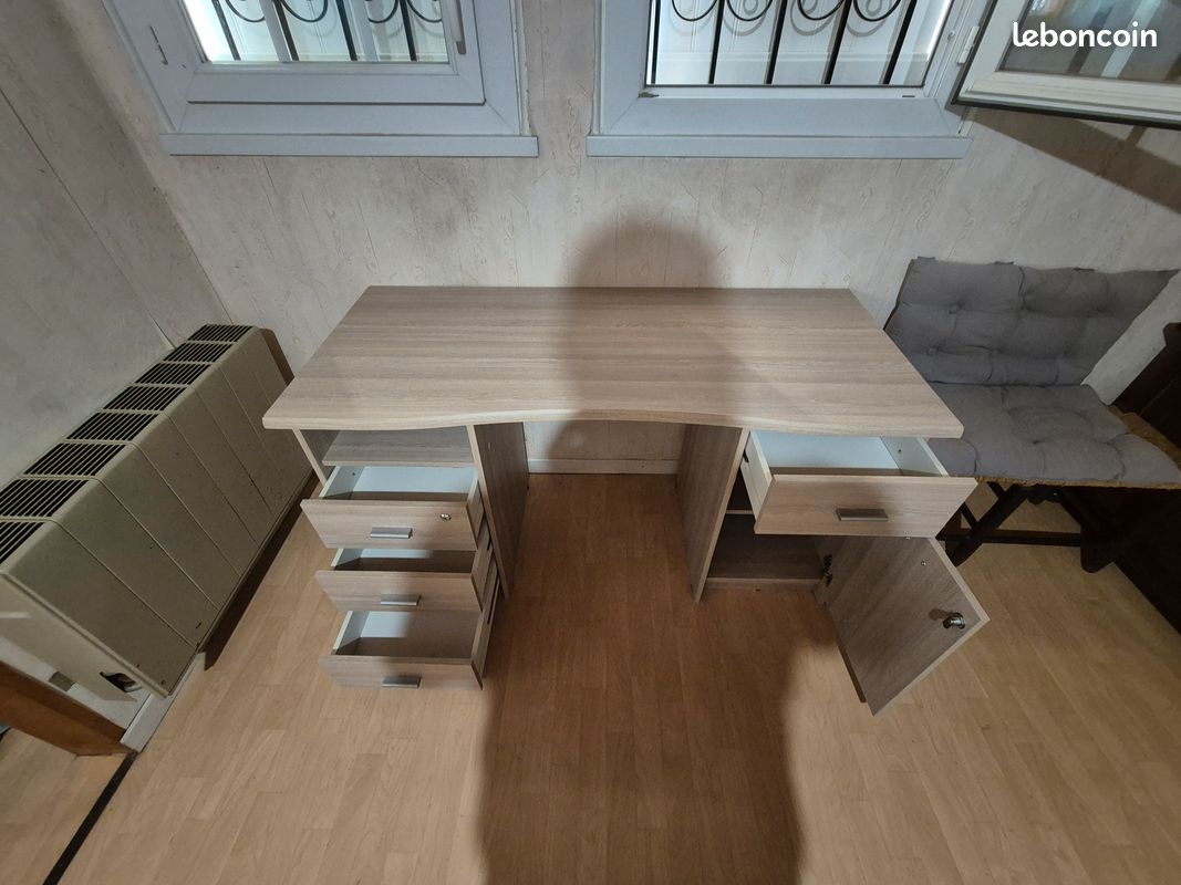 Bureau (image 5)