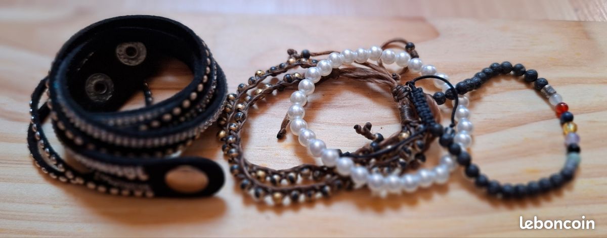 Lot De Bijoux Fantaisie Cassés - Pour Récupération, DIY Ou Pièces - Origine France - Occasion