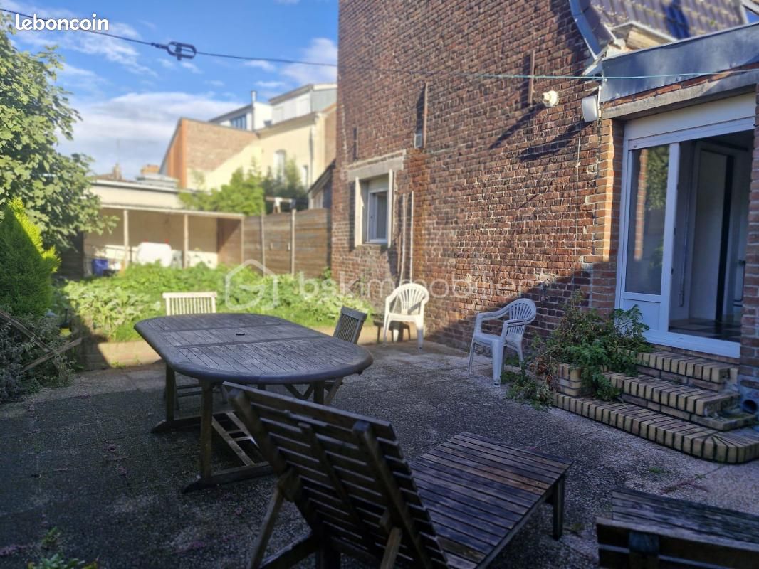 Maison 7 pièces 235 m² · à Wattrelos · 235 m² · 286 500 €