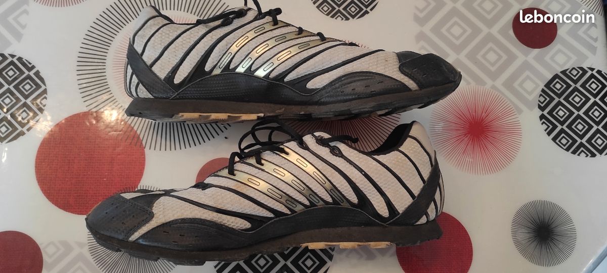 Chaussure sportswear addidas (image 3)