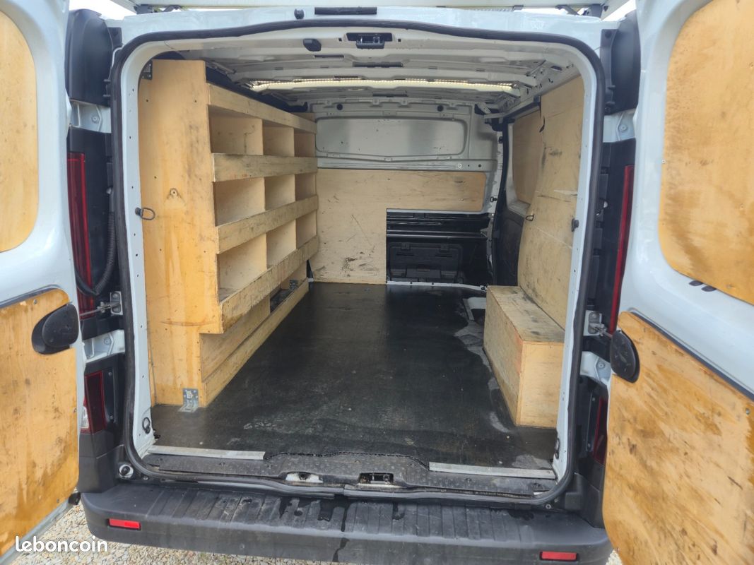 Renault trafic fourgon gn l1h1 1000 kg dci 120 grand confort 11990 euro ttc 12 mois garantie (image 7)
