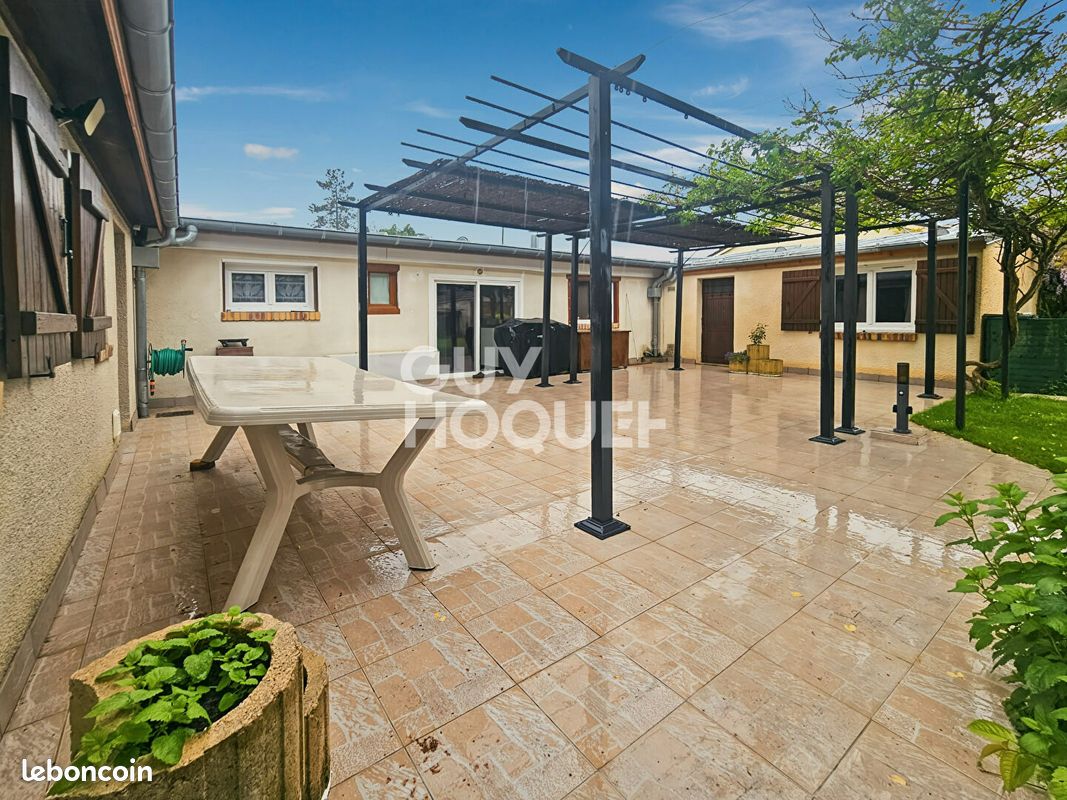Maison 6 pièces 117 m² · à Fontenay-Trésigny · 117 m² · 294 000 €