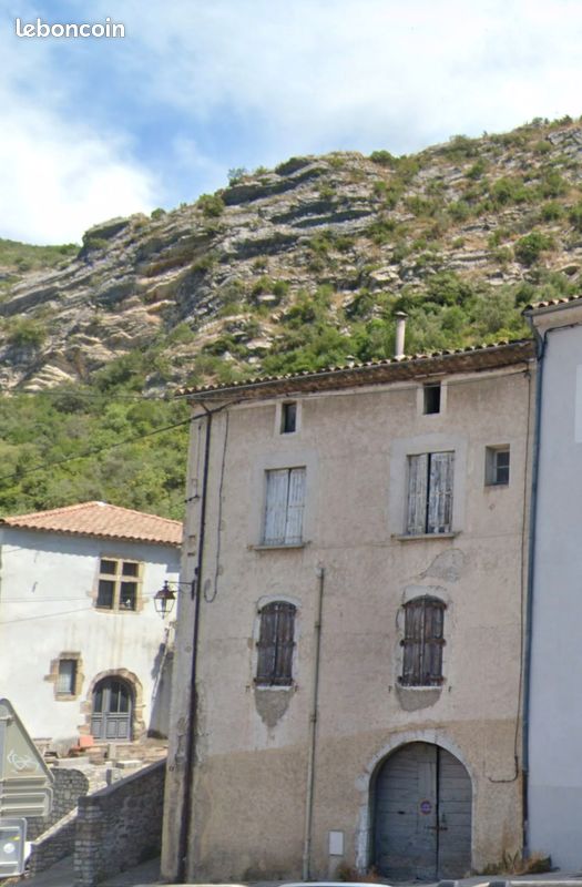 Ensemble immobilier avec annexes et grand terrain à vendre à Anduze (image 2)