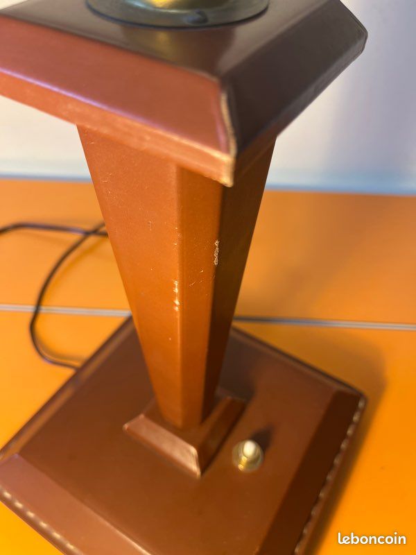 Lampe de bureau gainé de cuir marron (image 6)