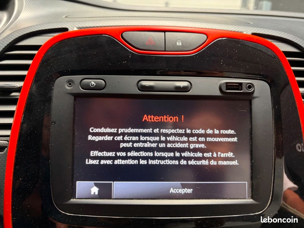 RENAULT CAPTUR dCi 90 Energy S&S eco² Intens / REVISION OK / CAMERA DE RECUL (image 31)