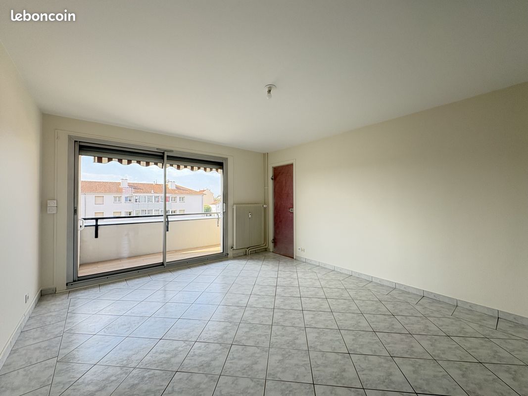 Appartement 4 pièces 83 m² · à Bourg-en-Bresse · 83 m² · 1 000 €