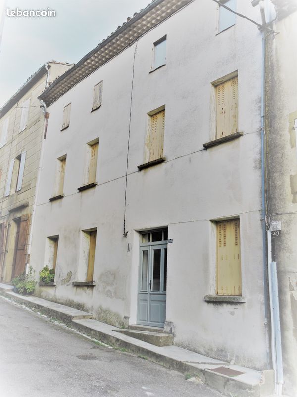 Maison 8 pièces 220 m² · à Laroque-d'Olmes · 220 m² · 49 000 €
