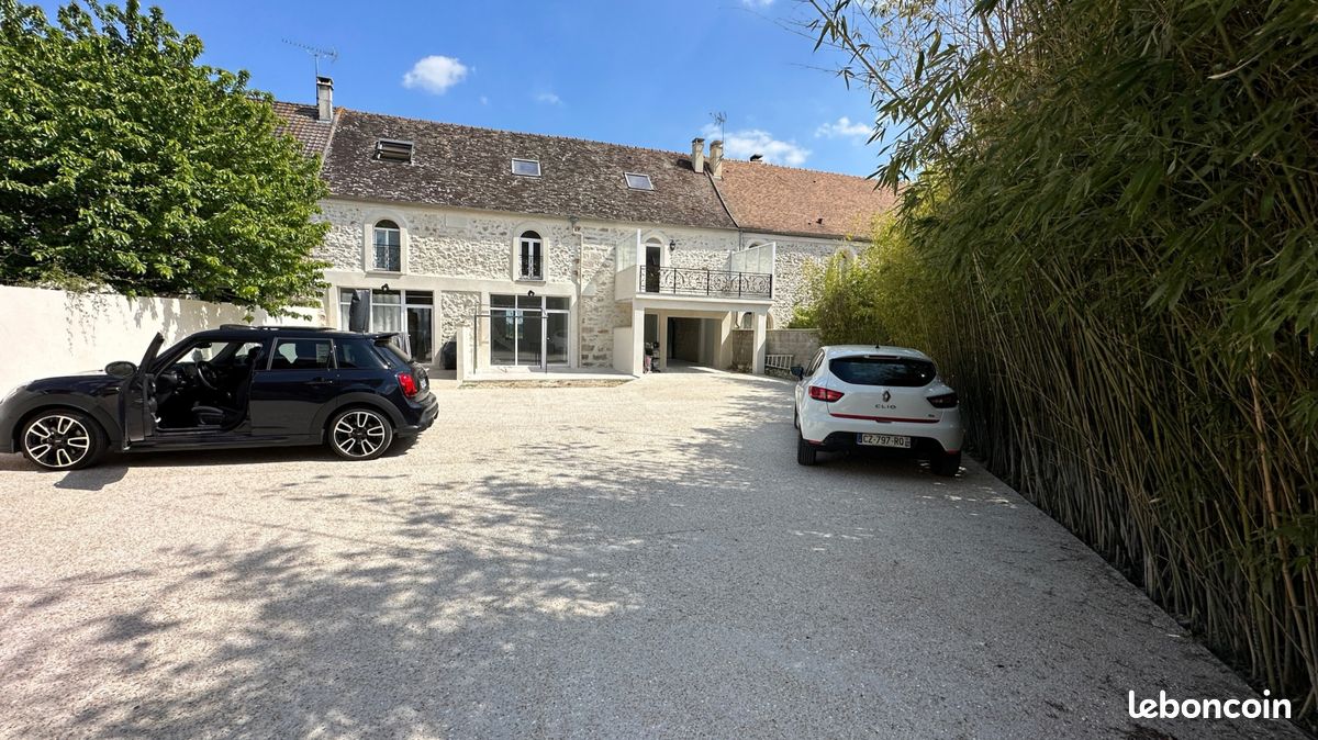 Immeuble 300 m² · à Cheptainville · 300 m² · 820 000 €