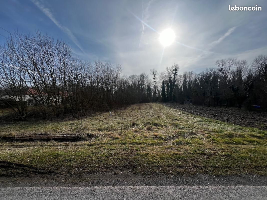 Terrain 1 150 m² La Riviere De Corps · à La Rivière-de-Corps · 149 500 €