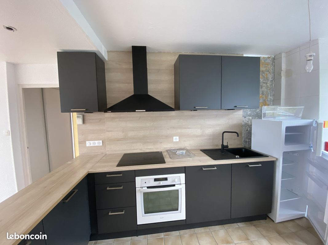 Appartement 4 pièces 81 m² · à Saint-Martin-d'Hères · 81 m² · 919 €