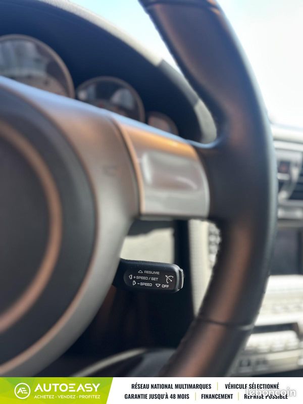 Porsche 911 3.8 FLAT 6 CARRERA 4S (image 17)
