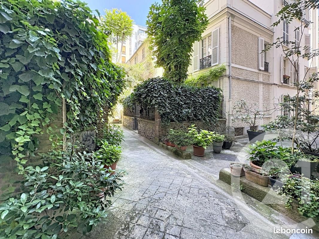 Appartement 2 pièces 29 m² · à Paris · 29 m² · 342 000 €