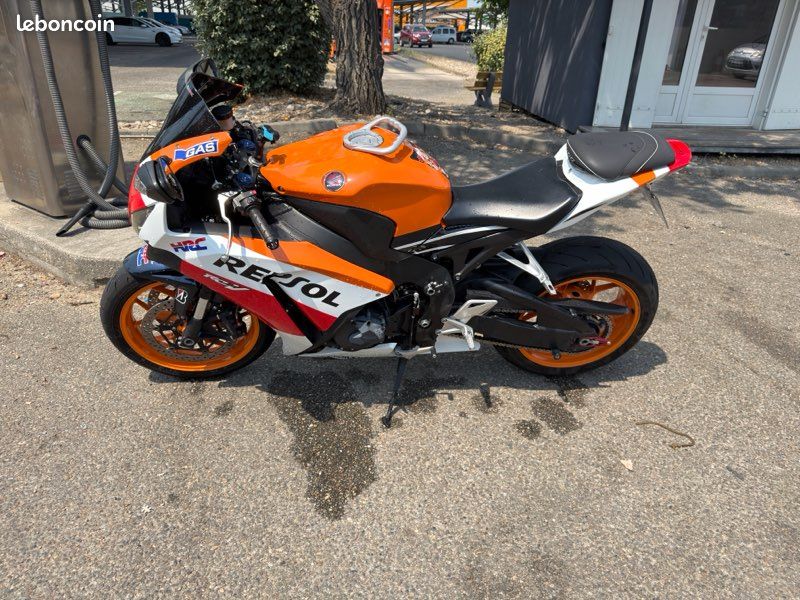 Cbr1000rr (image 2)