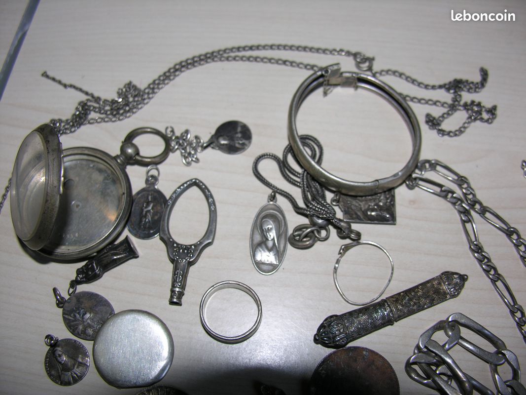 Lot De 2 Chaînes Collier En Argent Cassées - Pour Pièces Détachées Ou Réparation - Occasion