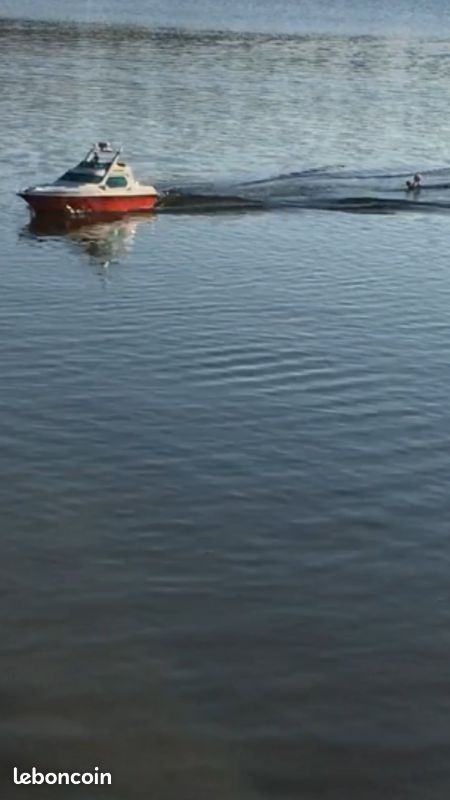 Bateau RC Robbe Laser Réf 1109 – Quasi Complet, Partiellement Monté – Bon état