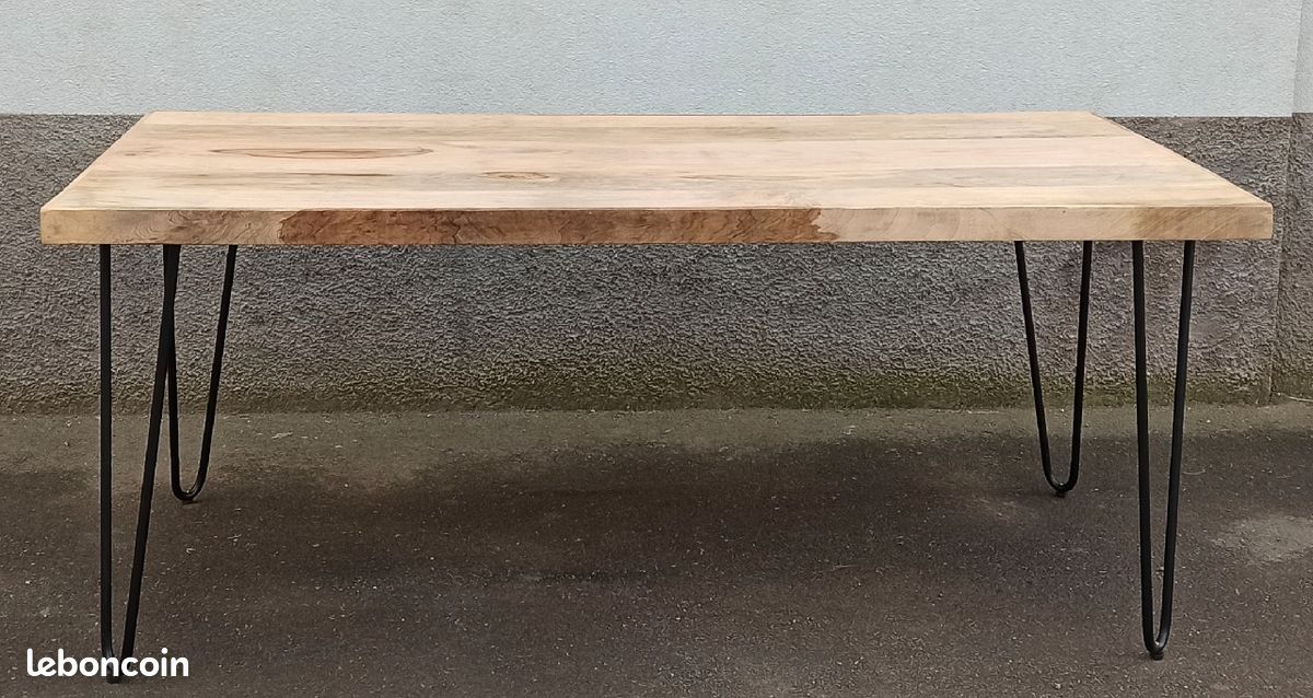 Table à manger avec pieds épingles (image 1)