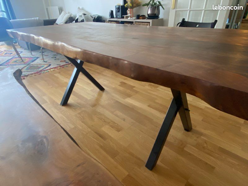 Table artisanale en NOYER massif (image 6)