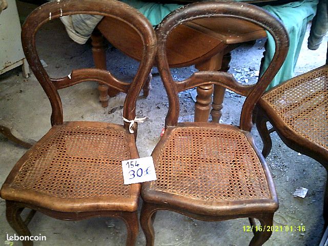 Chaises cannées (image 1)